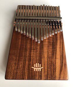 Medinis perkusinis instrumentas Afrikinis pianinas Kalimba